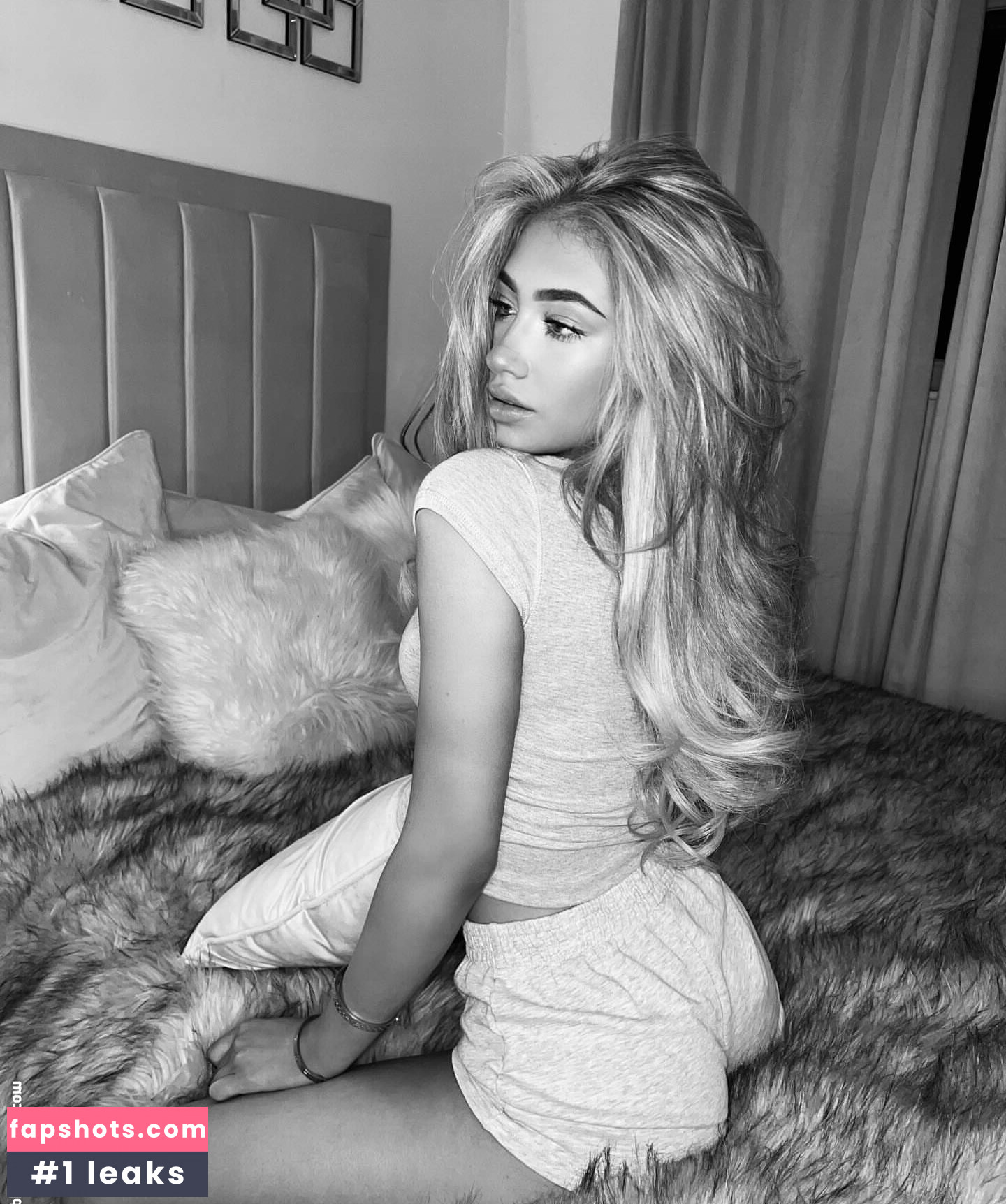 Orla Nolaan gallery photo #13