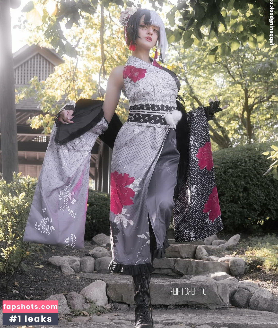 Otterother gallery photo #152