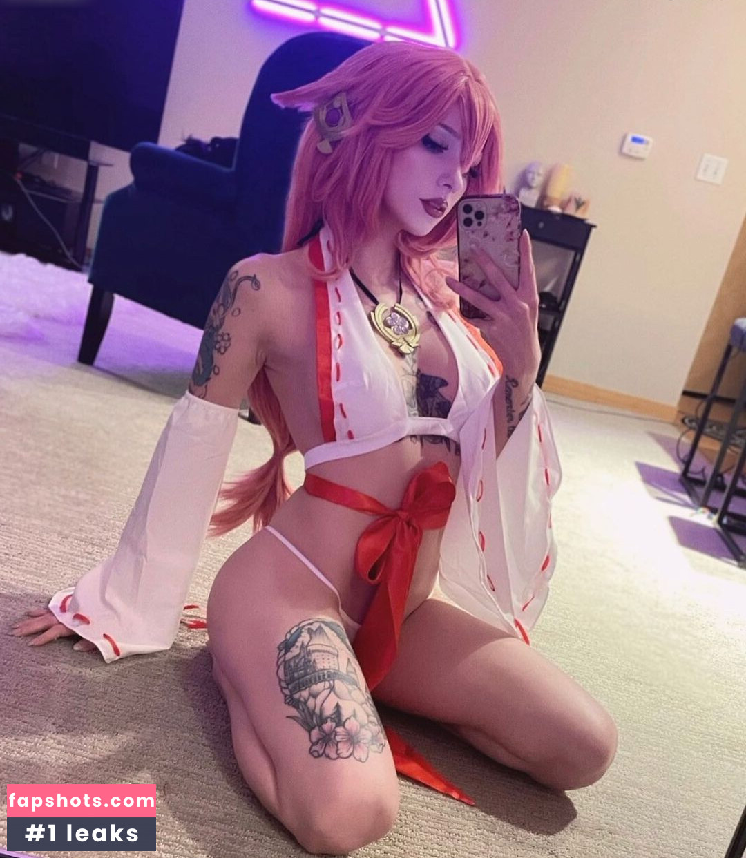 Owlicats gallery photo #13