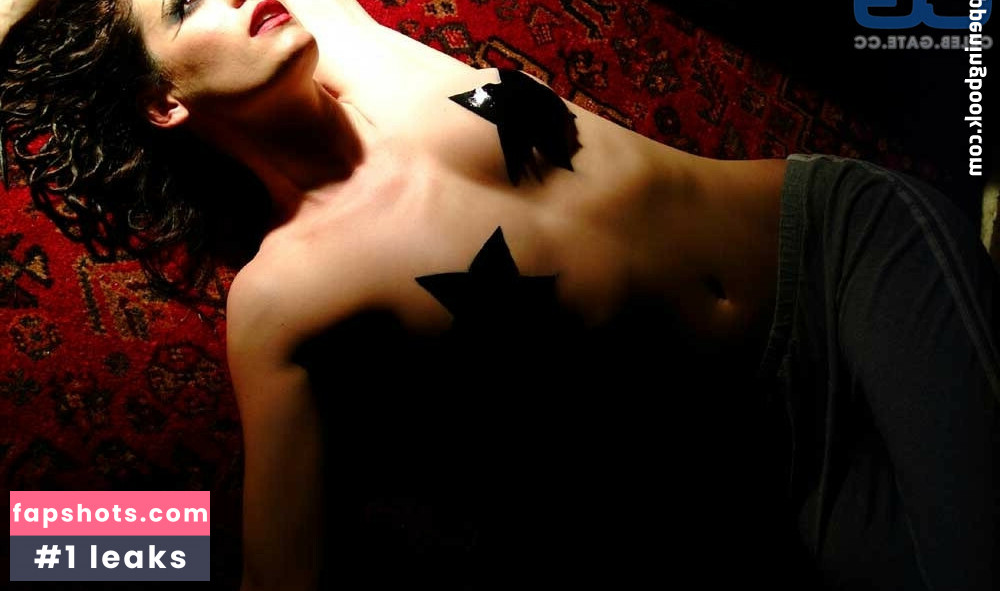 Paget Brewster gallery photo #2