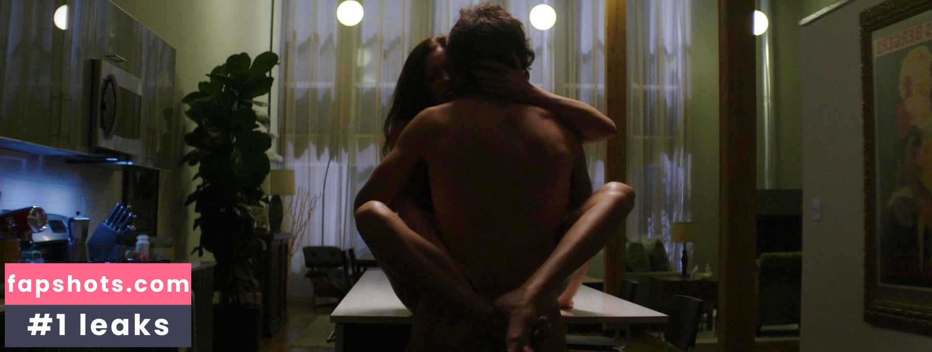 Paget Brewster gallery photo #44