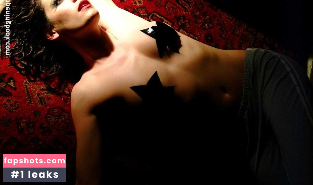 Paget Brewster gallery photo #47