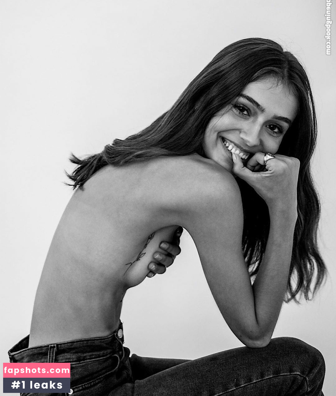 Paige Bonvallet nude babe gallery