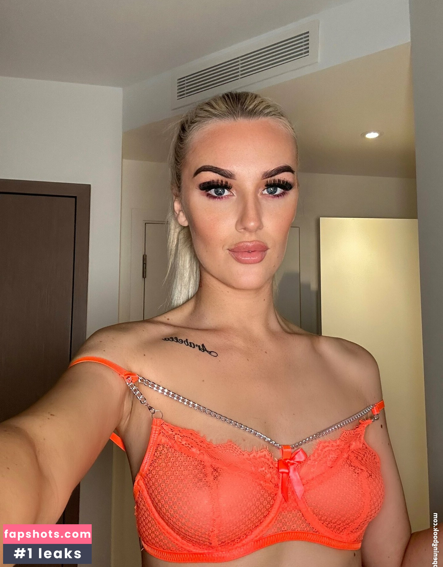 Paige Florence gallery photo #3