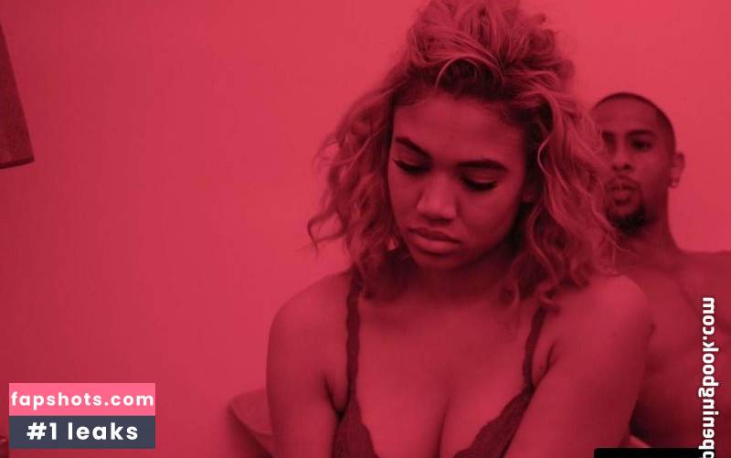 Paige Hurd gallery photo #28