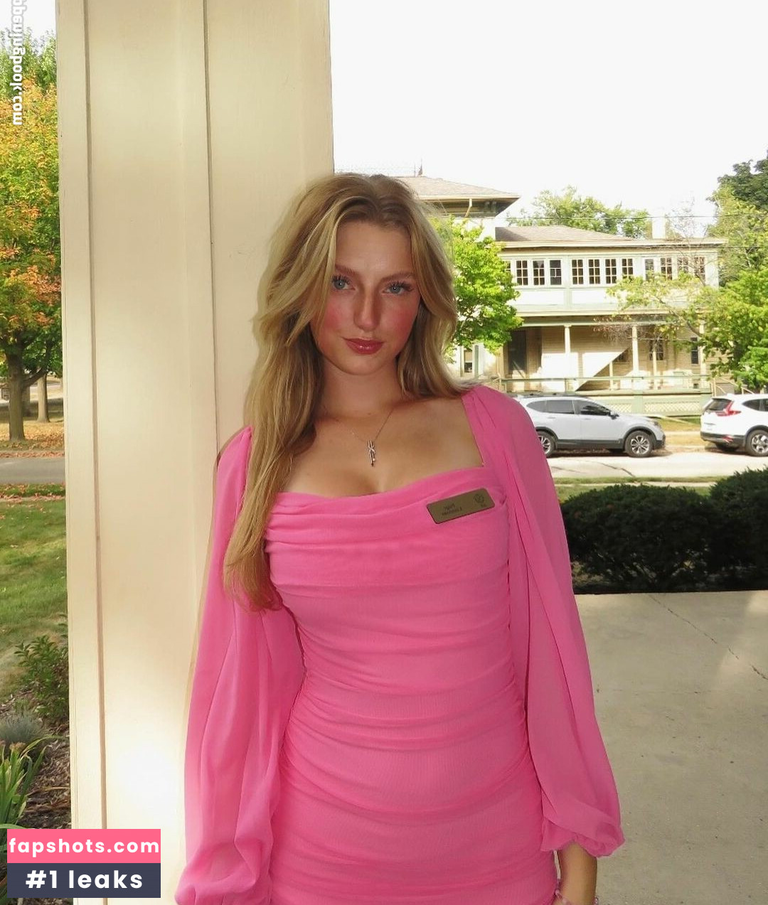 Paige Linneman gallery photo #11