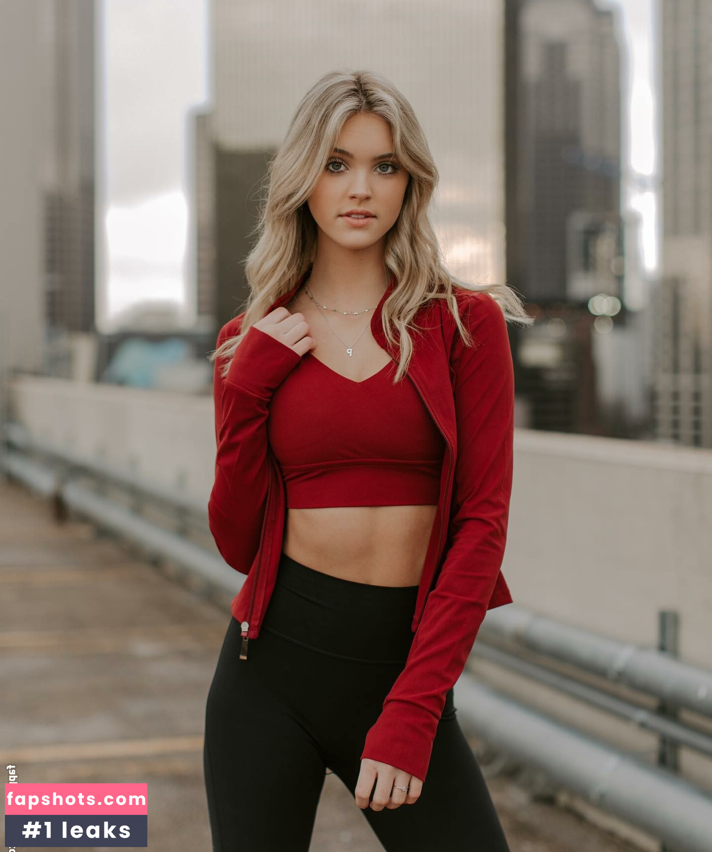 Paige Mackenzie gallery photo #4