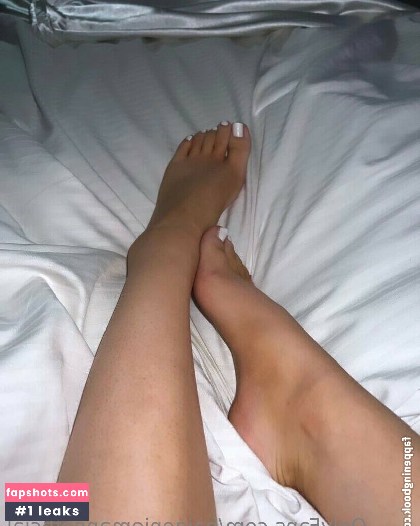 Paige Niemann gallery photo #115