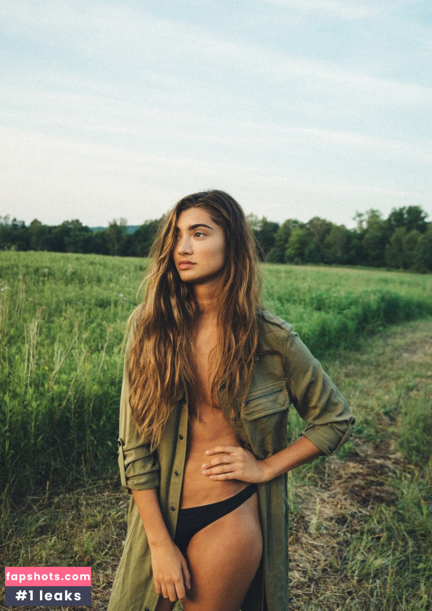 Paige Palmari gallery photo #16