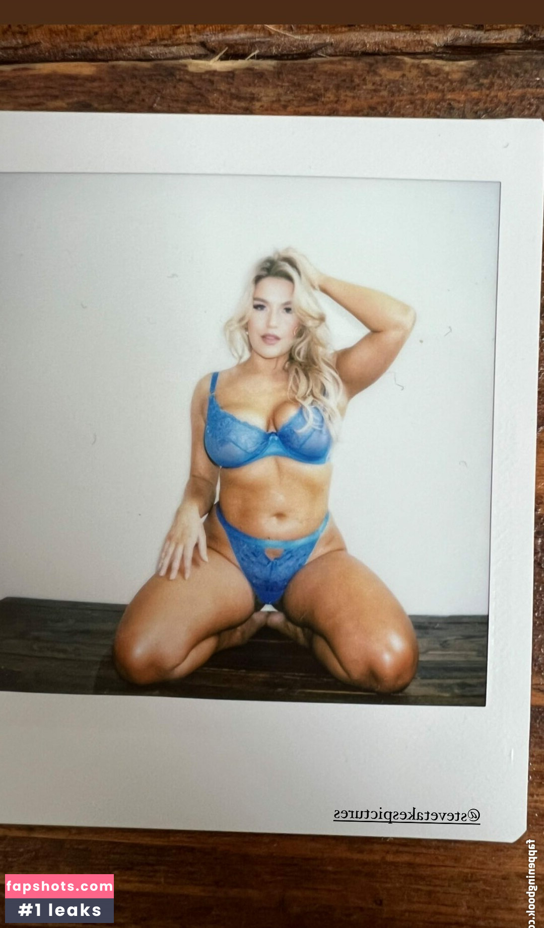 Paige Pilgrim gallery photo #20