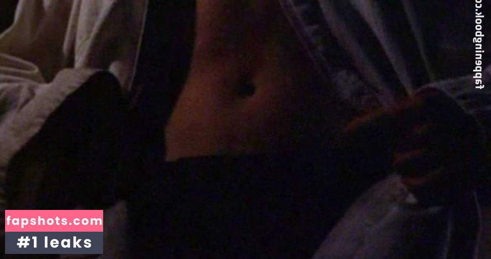 Paige Rowland gallery photo #5