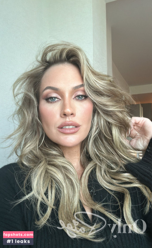 Paige Spiranac gallery photo #1786
