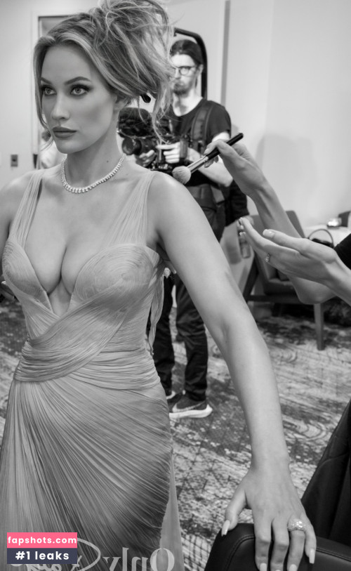 Paige Spiranac gallery photo #1787