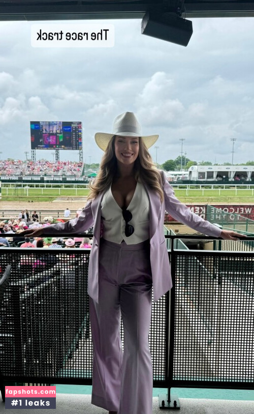 Paige Spiranac gallery photo #1871