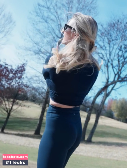 Paige Spiranac gallery photo #2235