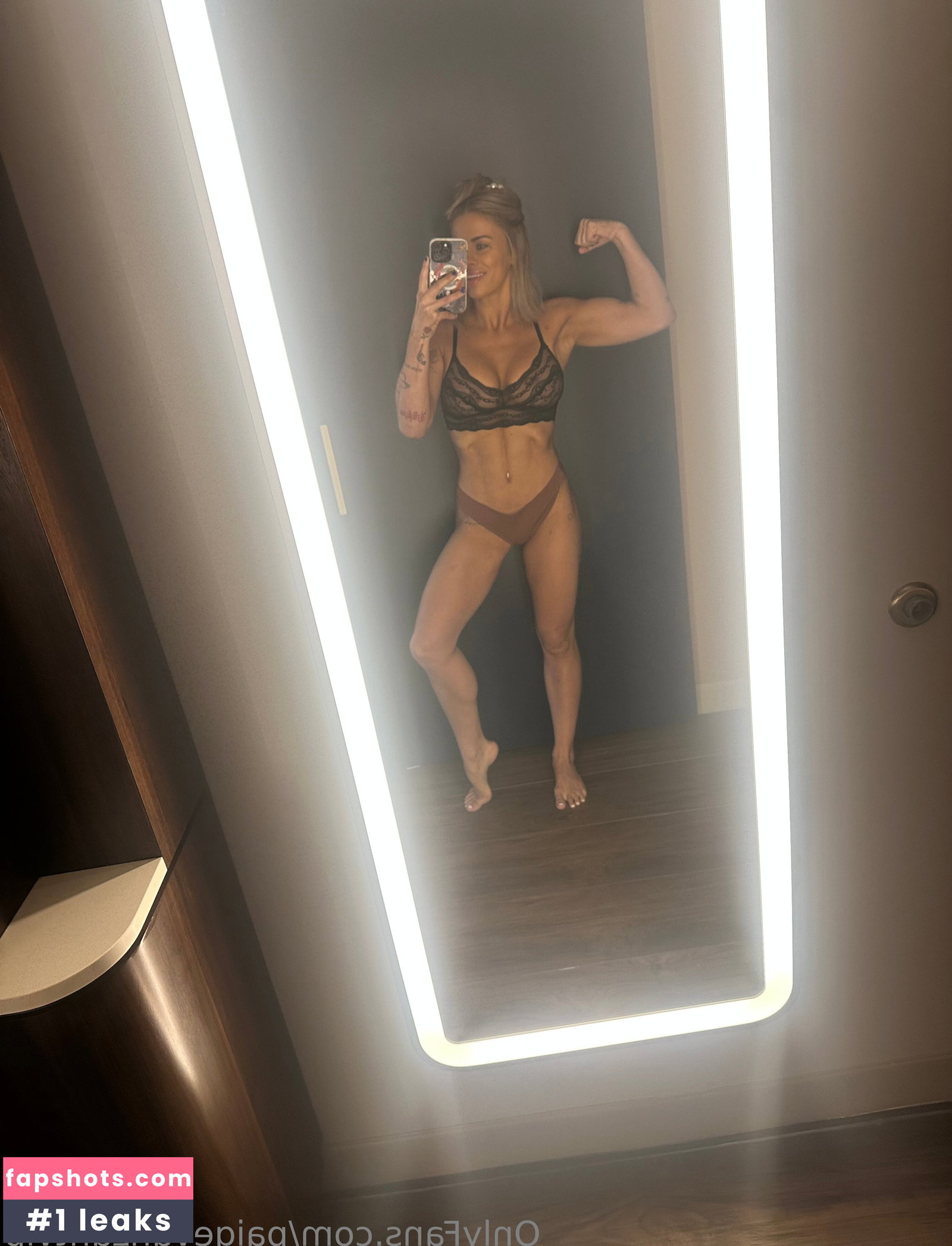 Paige VanZant gallery photo #146