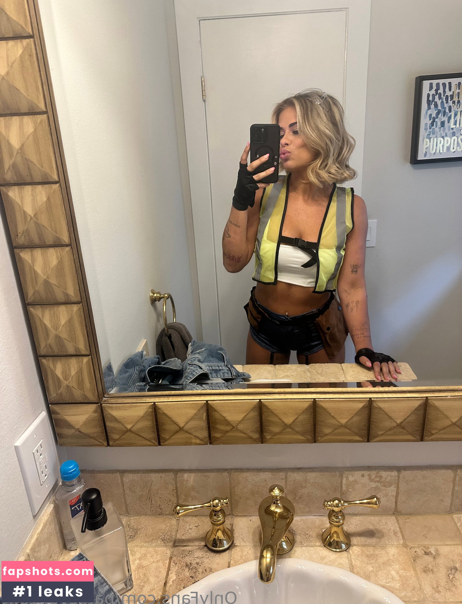 Paige VanZant gallery photo #228