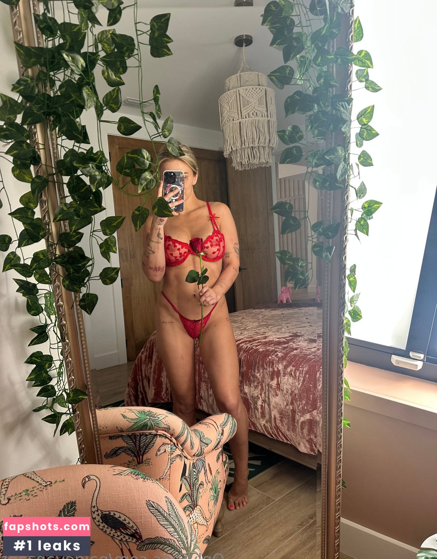 Paige VanZant gallery photo #373