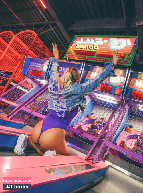 Paige Vanzant gallery photo #2221