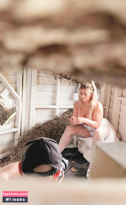 Paige Vanzant gallery photo #3148