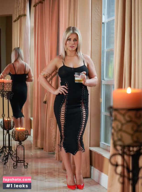 Paige Vanzant gallery photo #3330