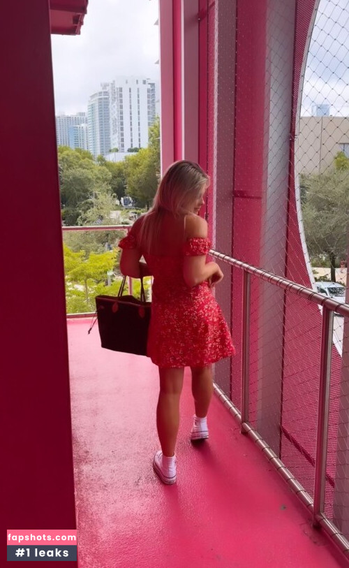 Paige Vanzant gallery photo #3974