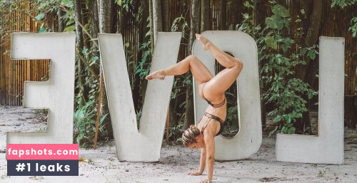 Paige Vanzant gallery photo #4592