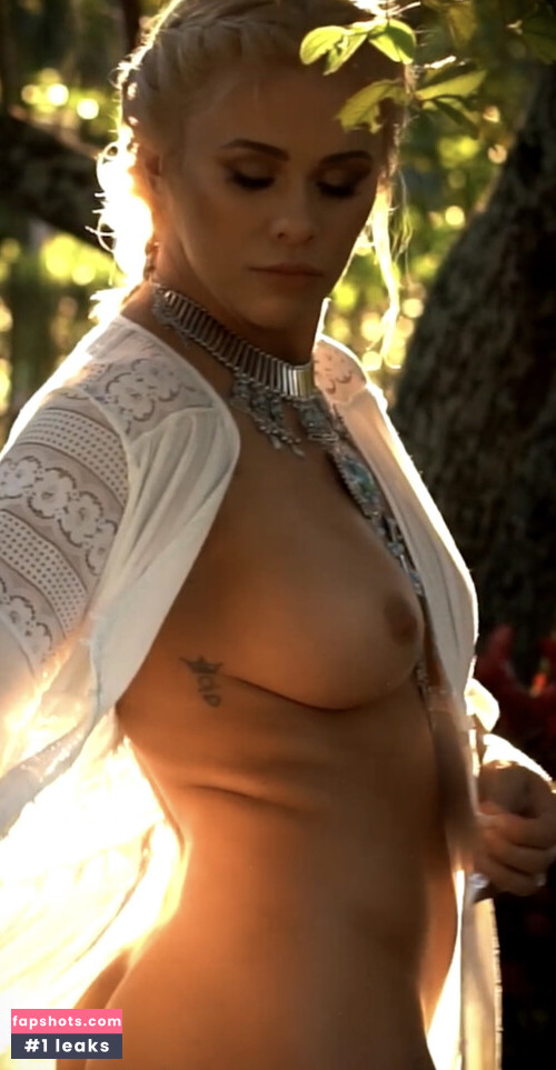 Paige Vanzant gallery photo #5736