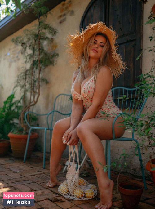 Paige Vanzant gallery photo #976