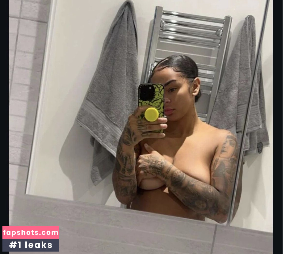 Paigey Cakey nude babe gallery