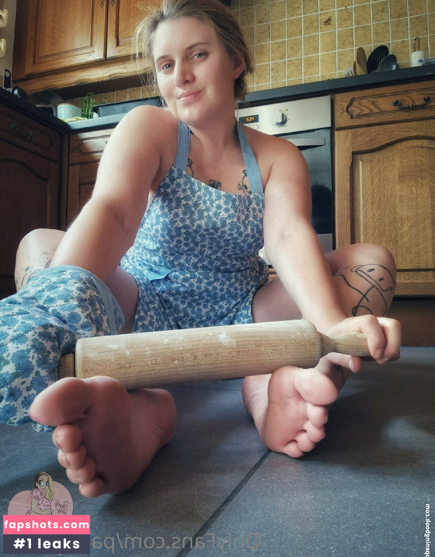 paintytoes1 gallery photo #10