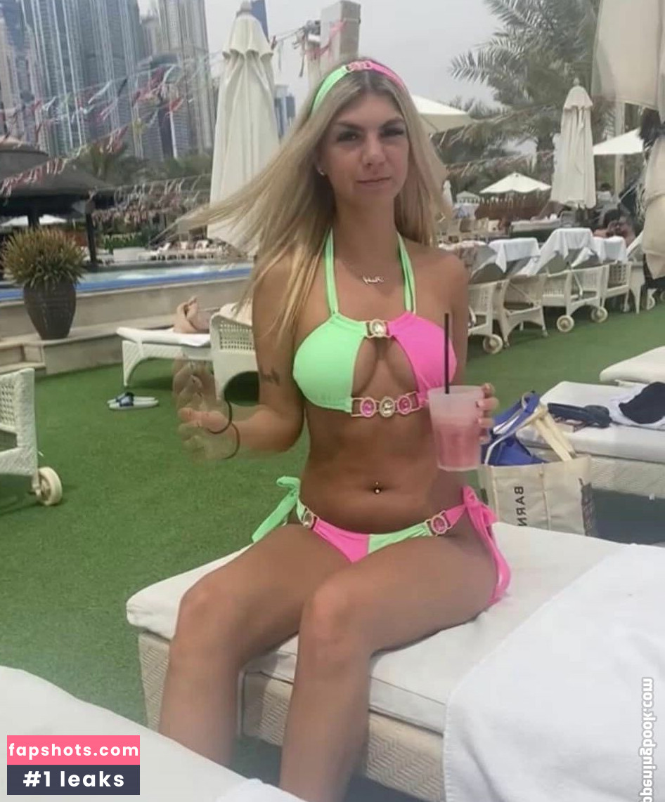 Paisley Duggan gallery photo #5