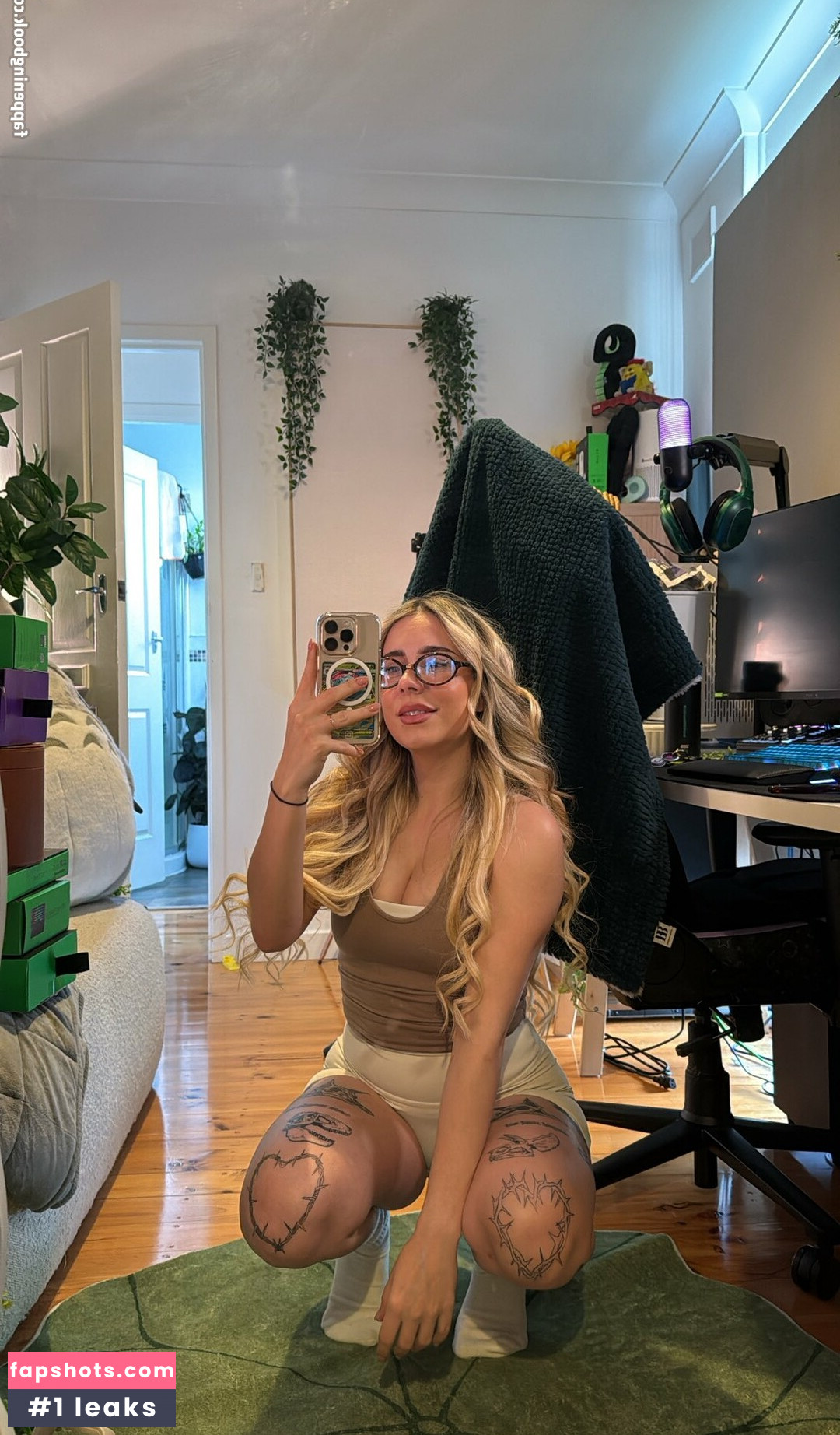 PaladinAmber gallery photo #6