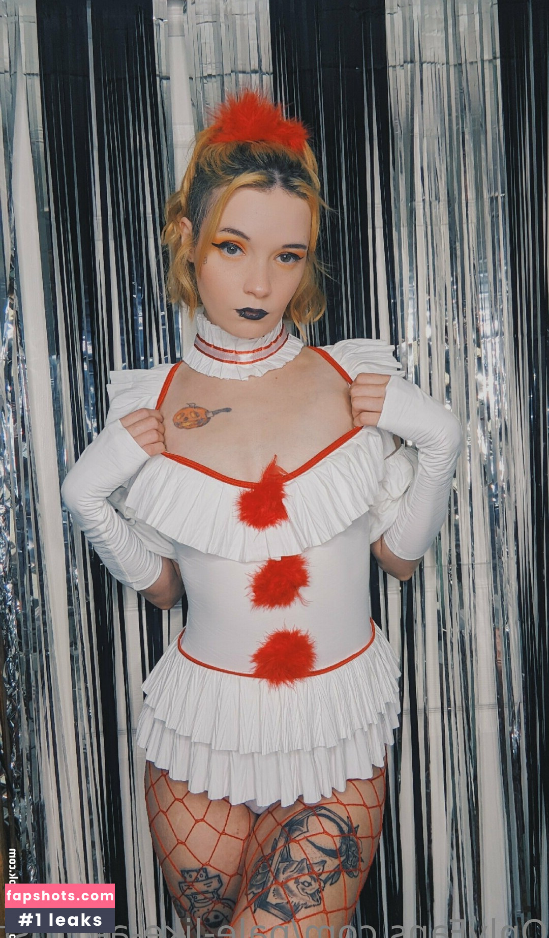 pale-like-a-ghost gallery photo #6