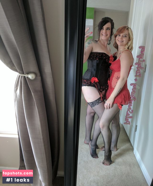 PaleSnowBunny Nude Leaks OnlyFans Photos #10 - LeakJerk