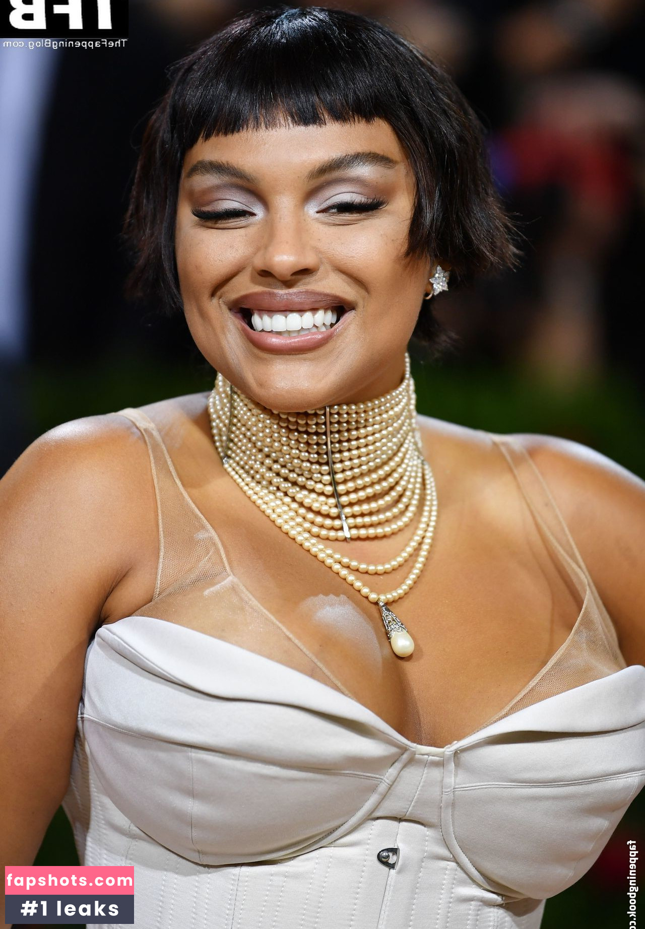 Paloma Elsesser gallery photo #2