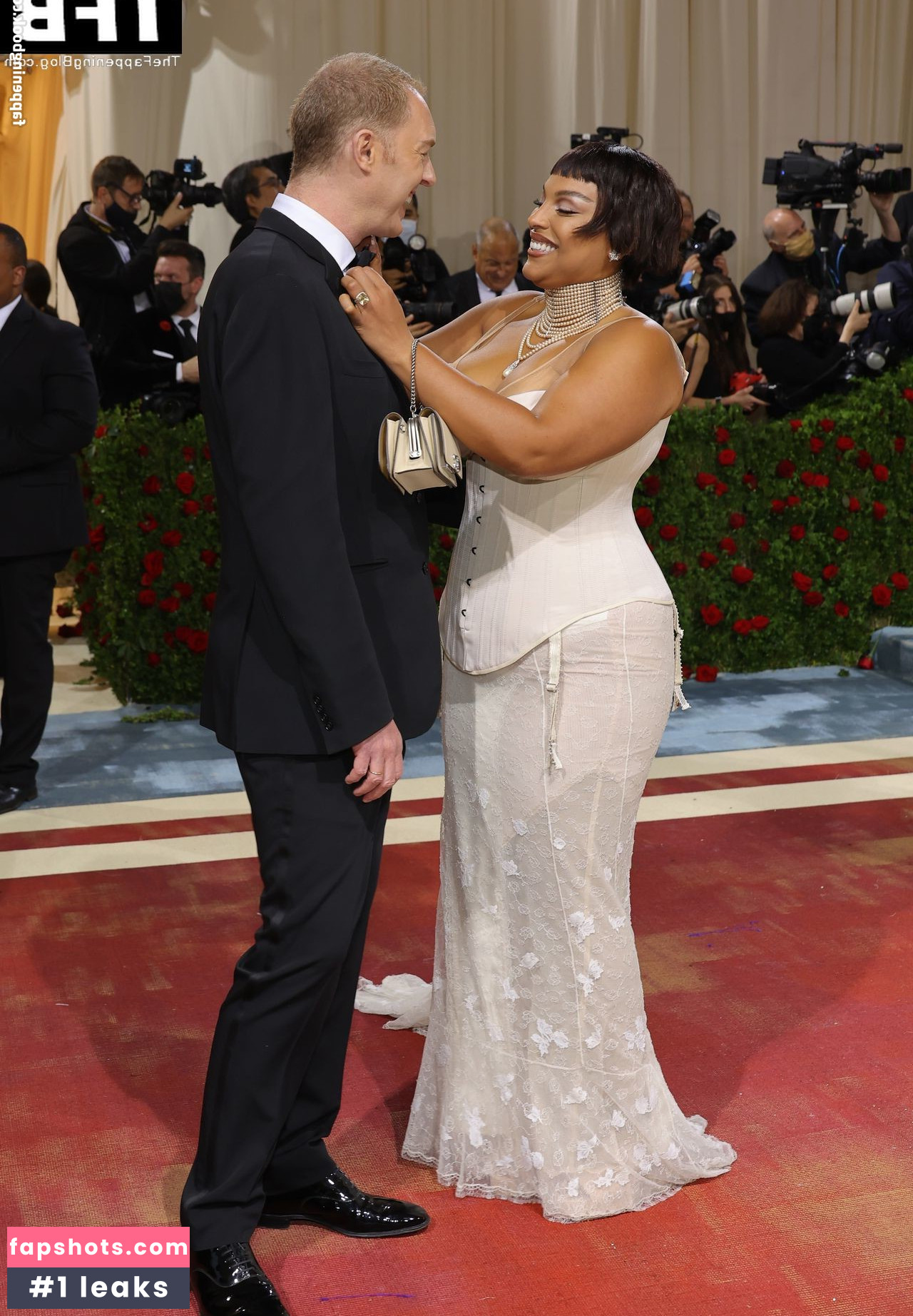 Paloma Elsesser gallery photo #11