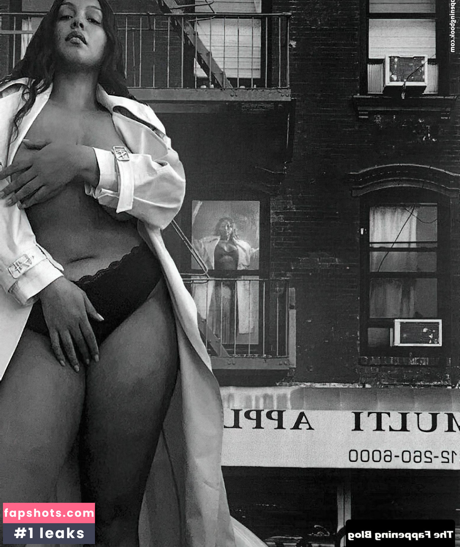 Paloma Elsesser gallery photo #25