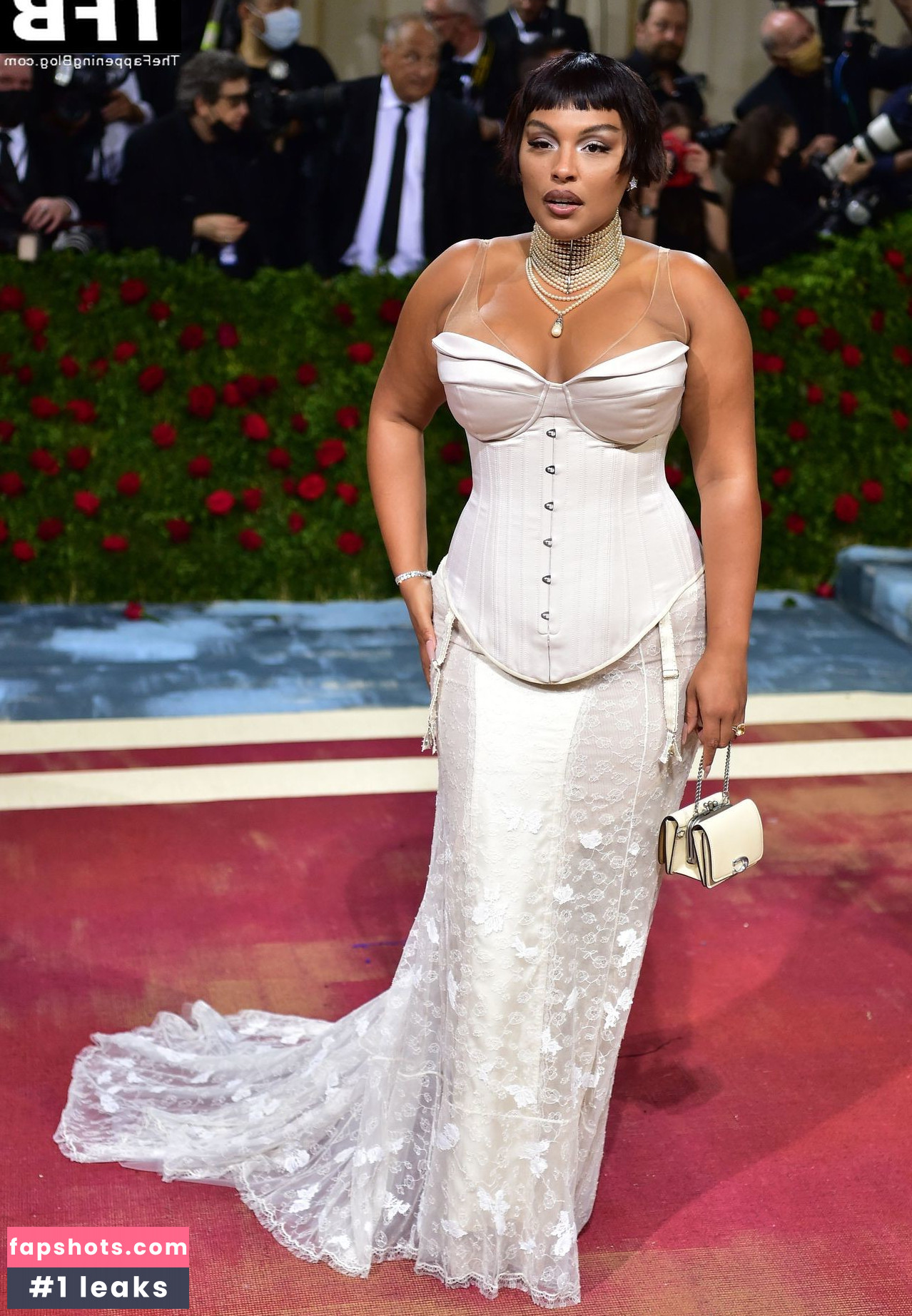 Paloma Elsesser gallery photo #4