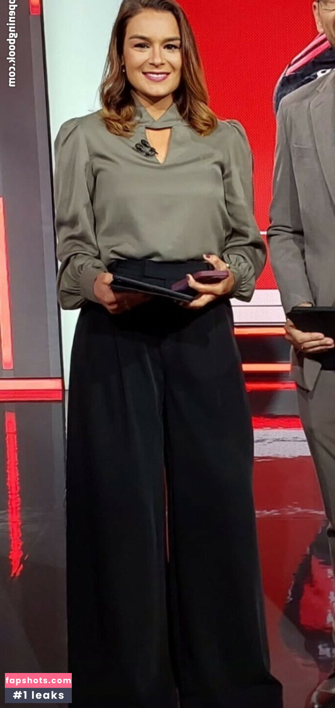 Paloma Tocci gallery photo #109