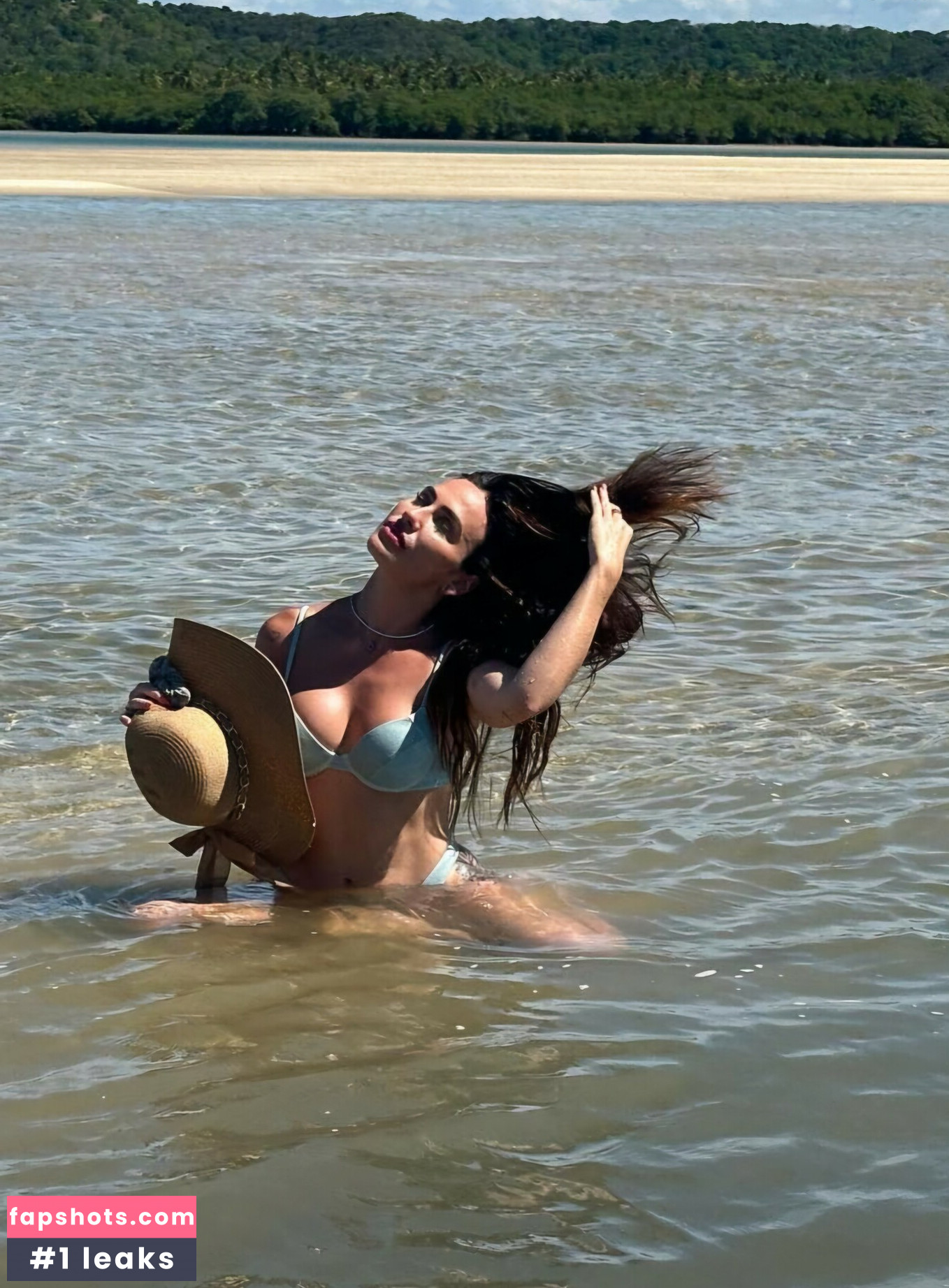 Paloma Tocci gallery photo #137