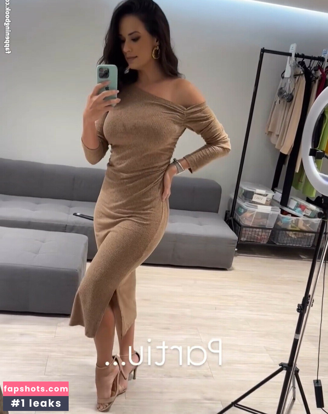 Paloma Tocci gallery photo #157