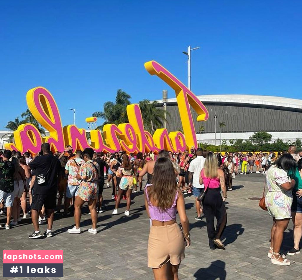 Paloma Tocci gallery photo #175