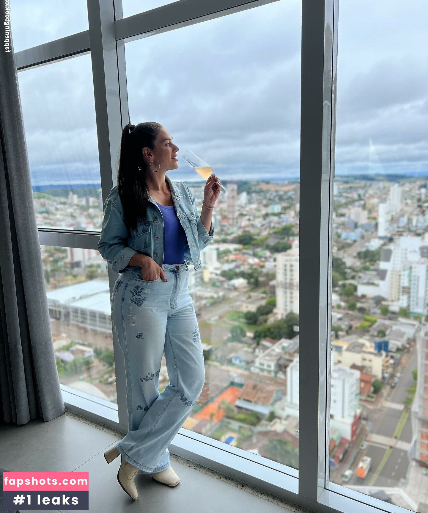 Paloma Tocci gallery photo #182