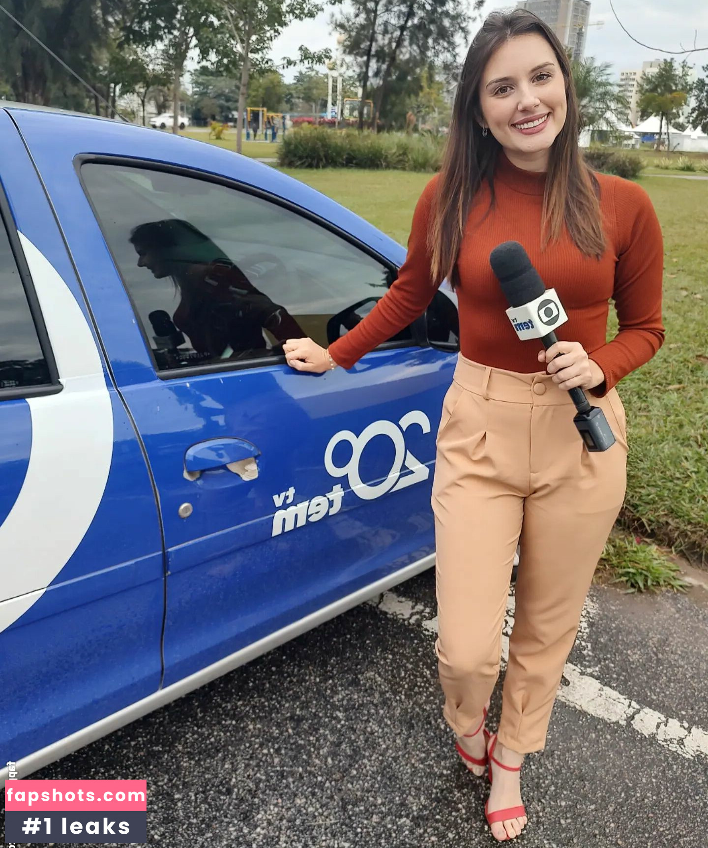 Paloma Tocci gallery photo #190