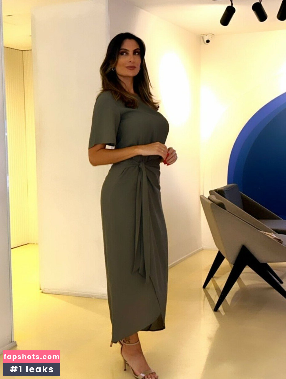 Paloma Tocci gallery photo #206