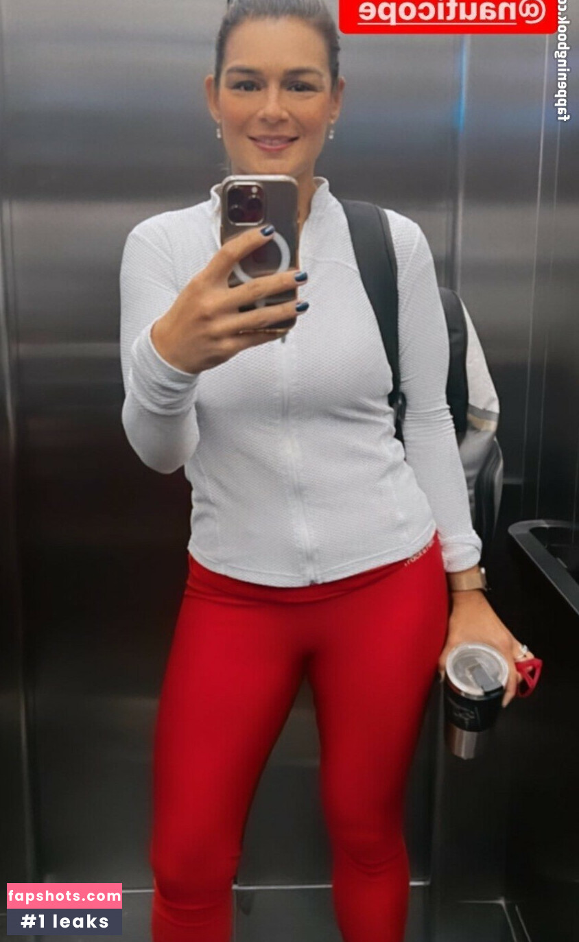 Paloma Tocci gallery photo #210