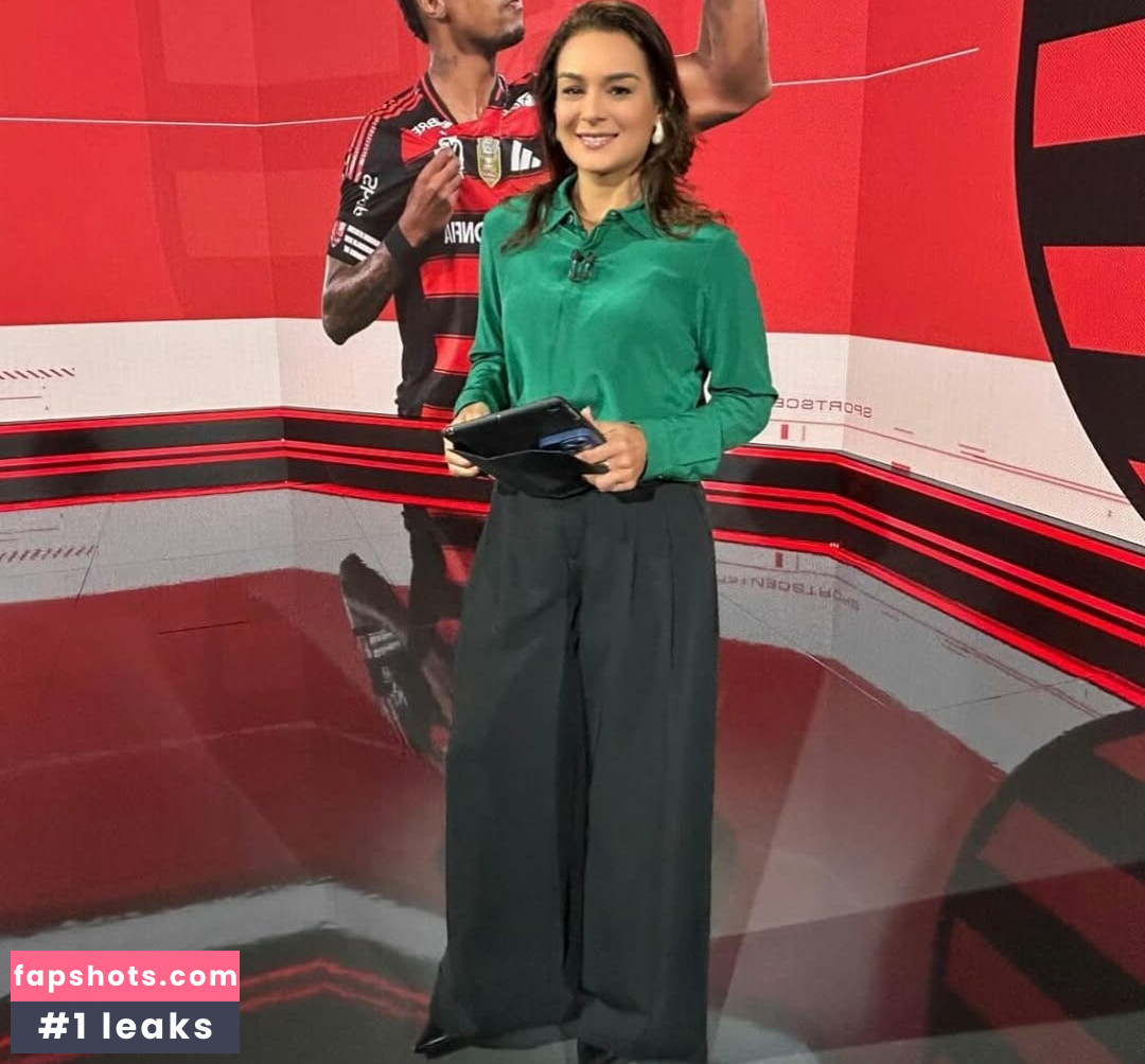 Paloma Tocci gallery photo #4