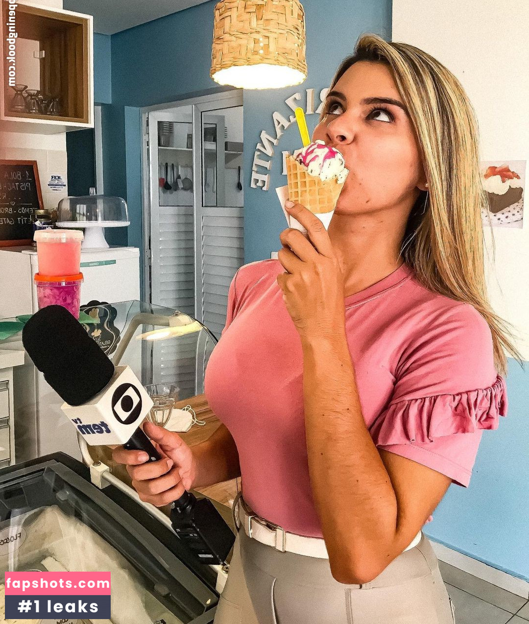 Paloma Tocci gallery photo #330