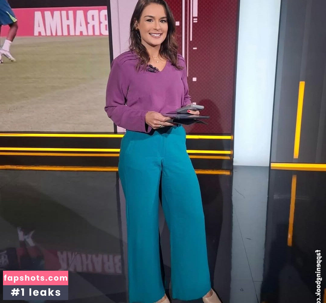 Paloma Tocci gallery photo #6